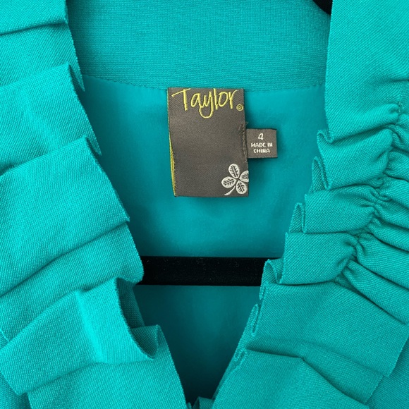 EUC Taylor Ruffle V-Neck Sleeveless Sheath Dress - Picture 6 of 9